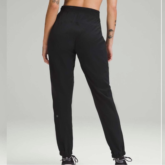 NWOT Lululemon High Rise Adapted State Airflow Jogger - Picture 6 of 10